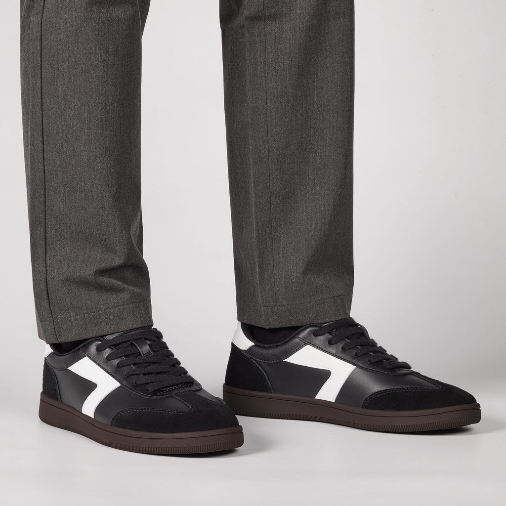 OVISWOOD COURTWALK 01 — BLACK/WHITE